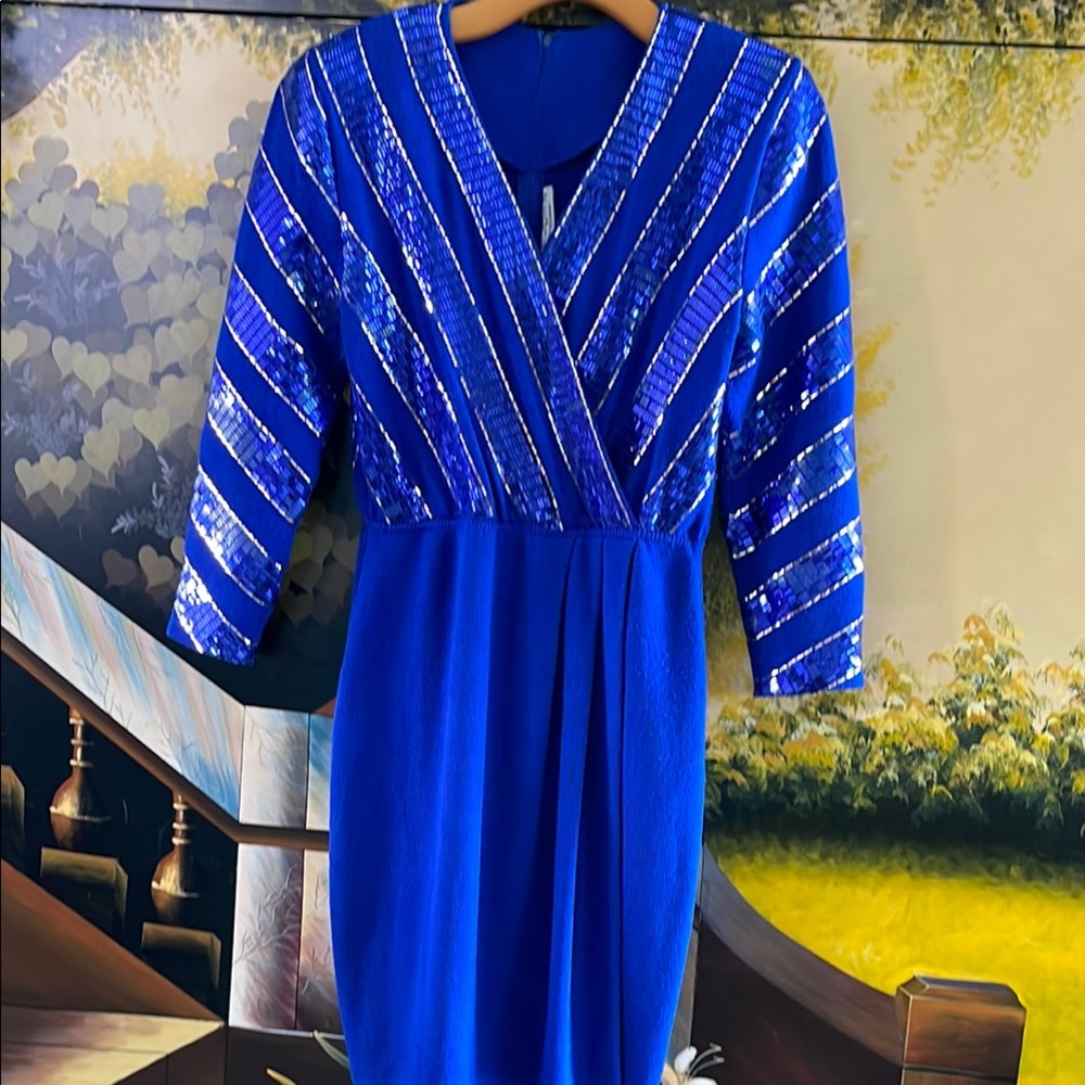 St. John Royal Blue Sequin Embellished Garment